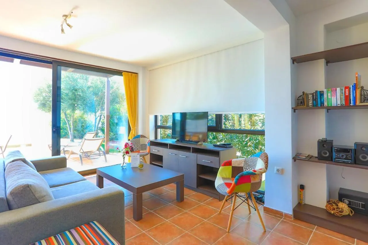 Kalma Villa Exi Nea Moudania 0*,  Greece