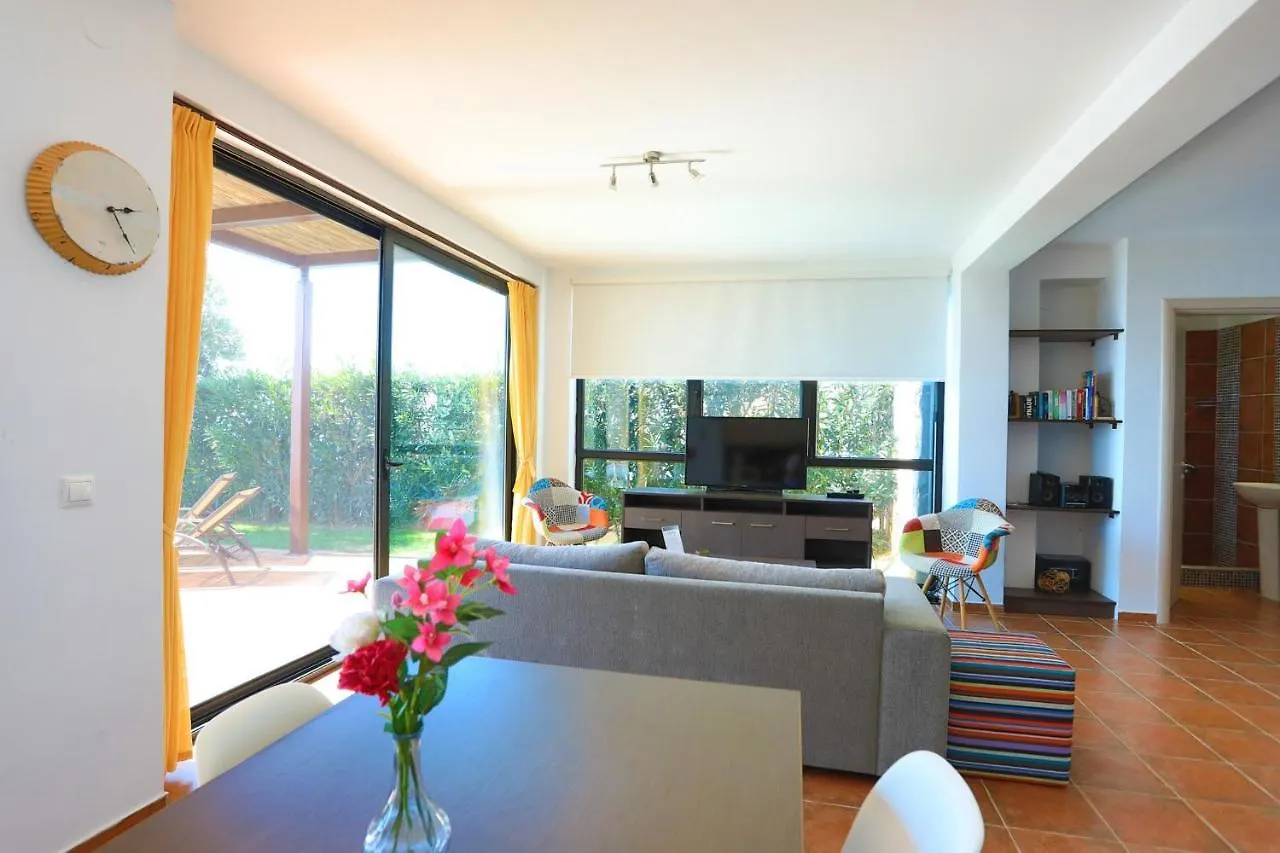 Kalma Villa Exi Nea Moudania 0*,  Greece
